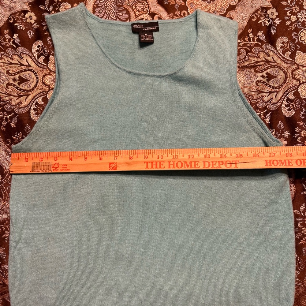 Sweater - Picture 3 of 6